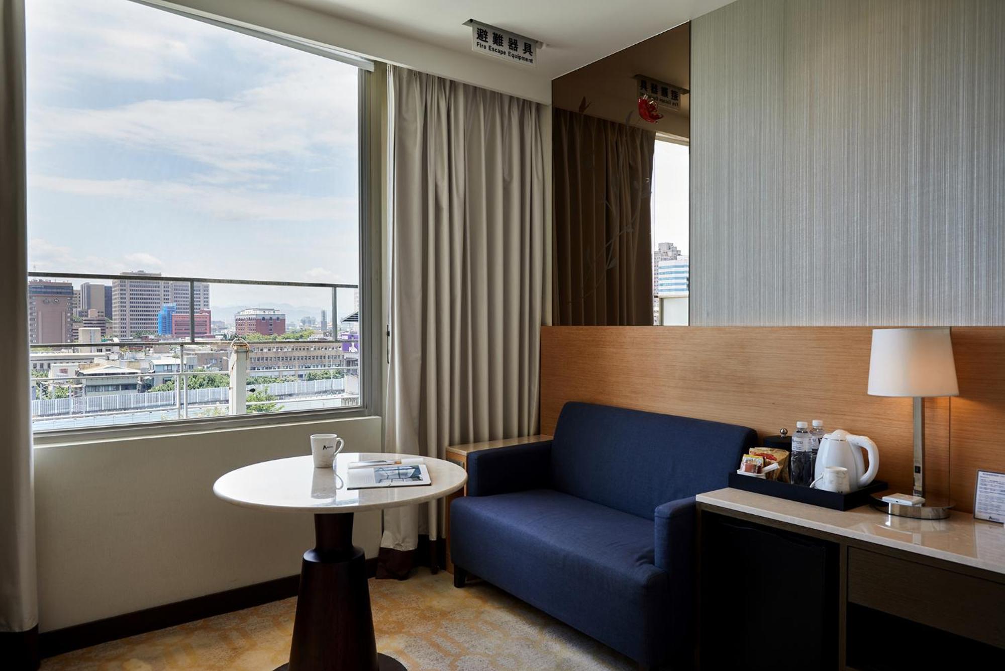 เค โฮเต็ล เทียนสิน Hotel ไทเป ภายนอก รูปภาพ