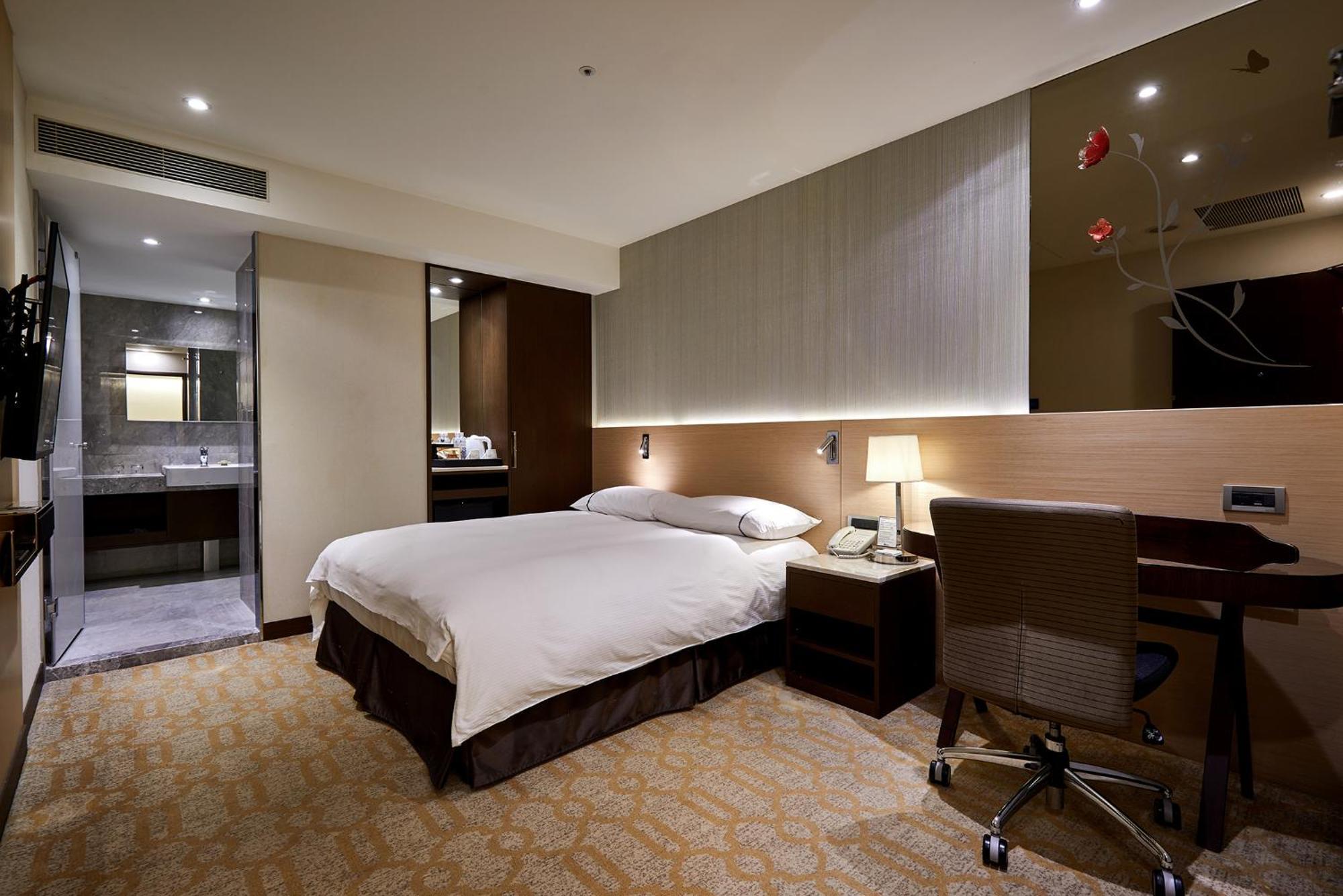 เค โฮเต็ล เทียนสิน Hotel ไทเป ภายนอก รูปภาพ